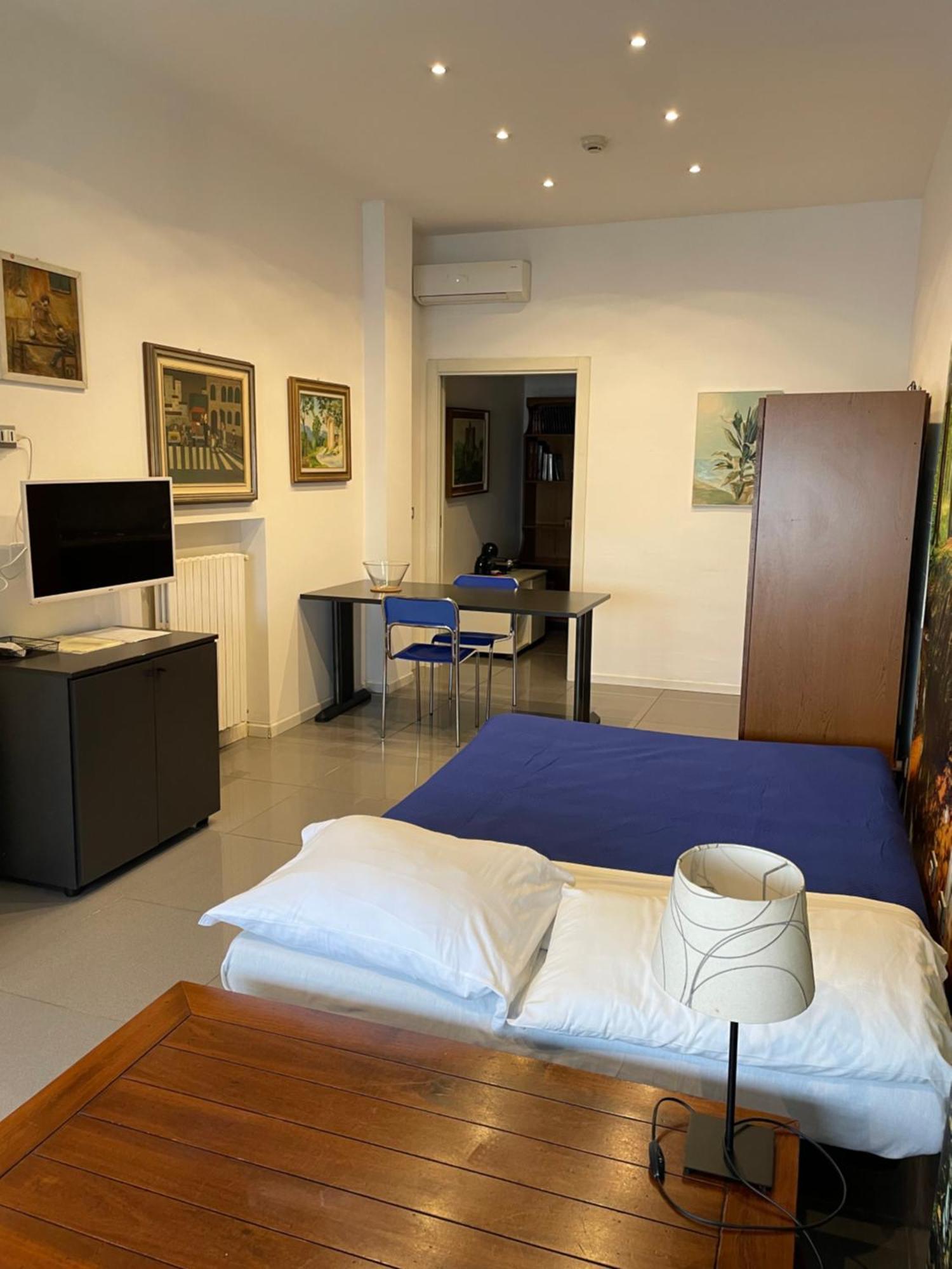 Canal Apartment Milan